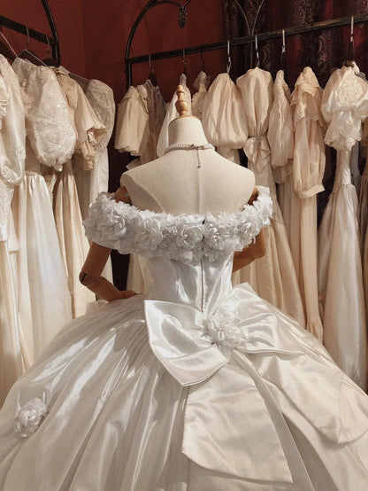 Elegant Wedding Dress Off Shoulder Floral Pleated Wedding Dress  D4390