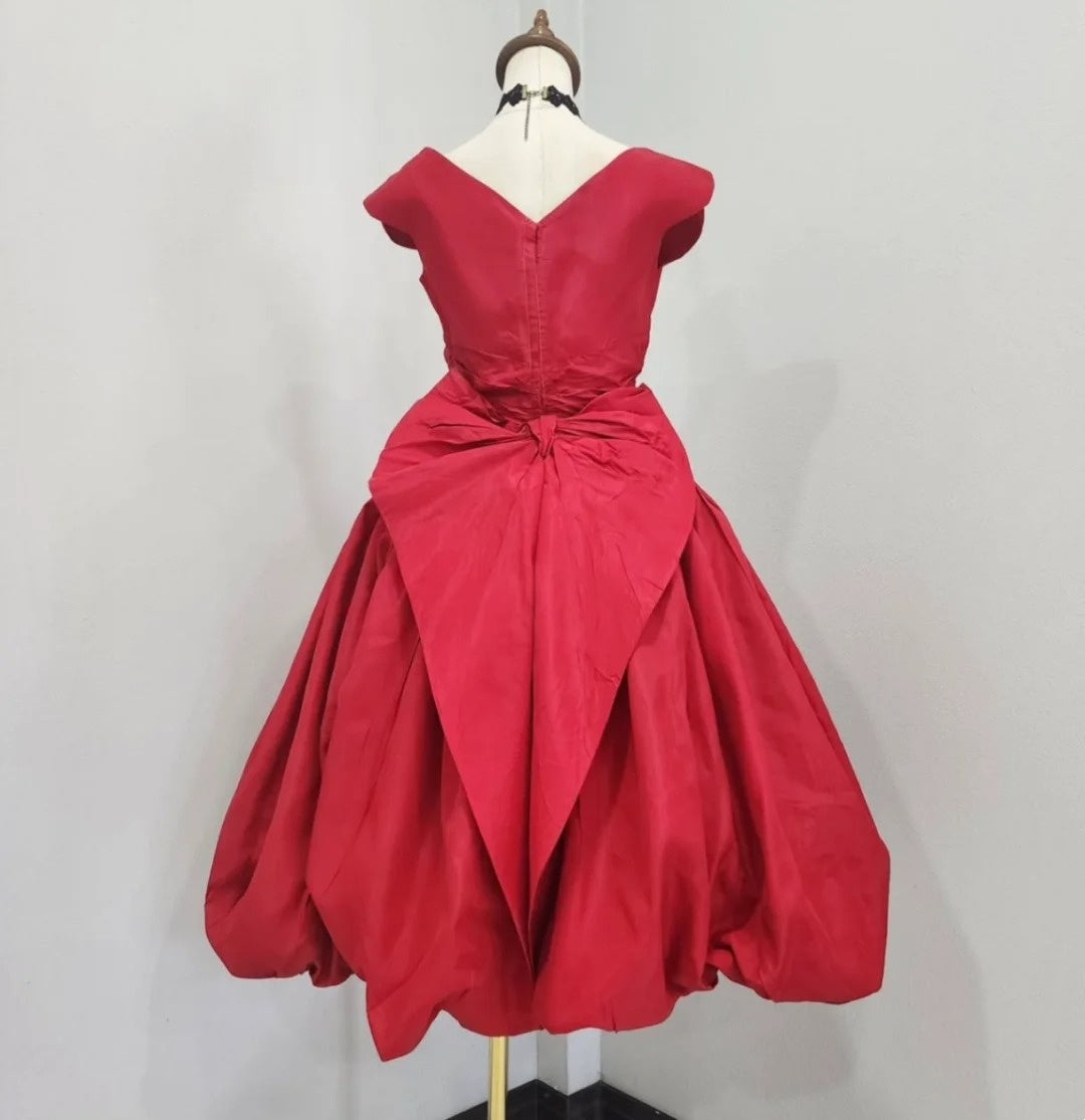 Minimalist Prom Dress Wine Red Crew Neck Pleated Gala Dress Evening Dress Formal Dress   D4417