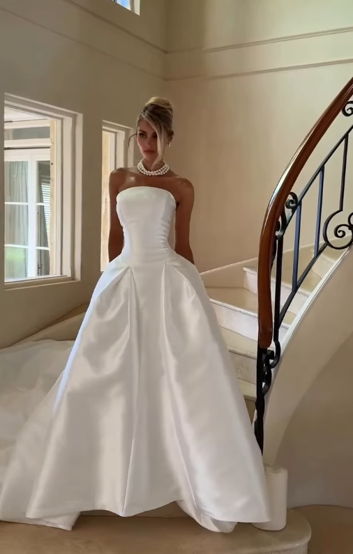 Stunning Ball Gown Strapless White Satin Long Wedding Dresses SH4701