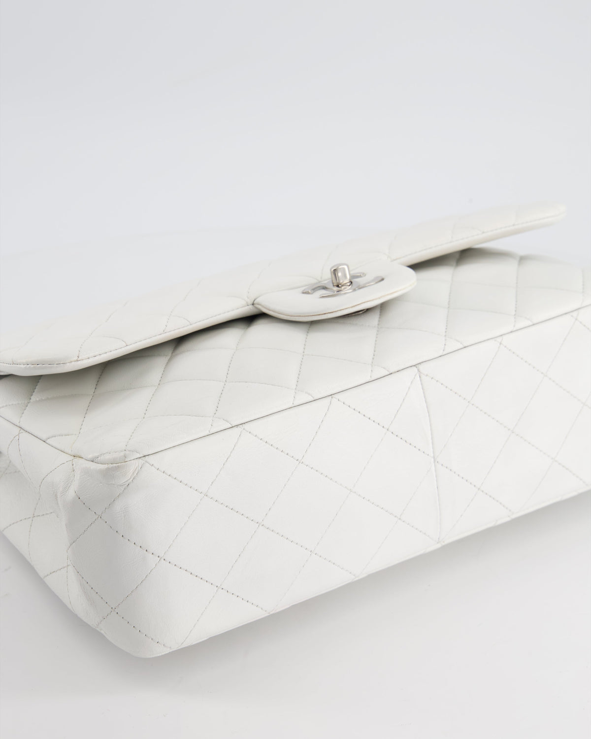 Chanel White Jumbo Classic Double Flap Bag in Lambskin Leather with Silver Hardware RRP £9,240