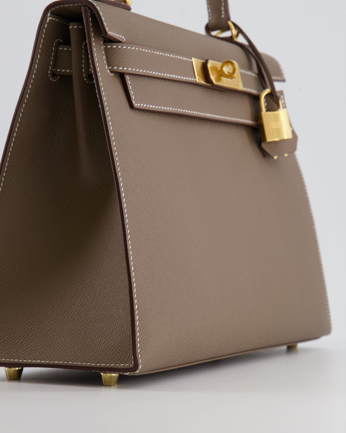 Hermès Kelly Sellier Bag 28cm in Etoupe Epsom Leather with Gold Hardware