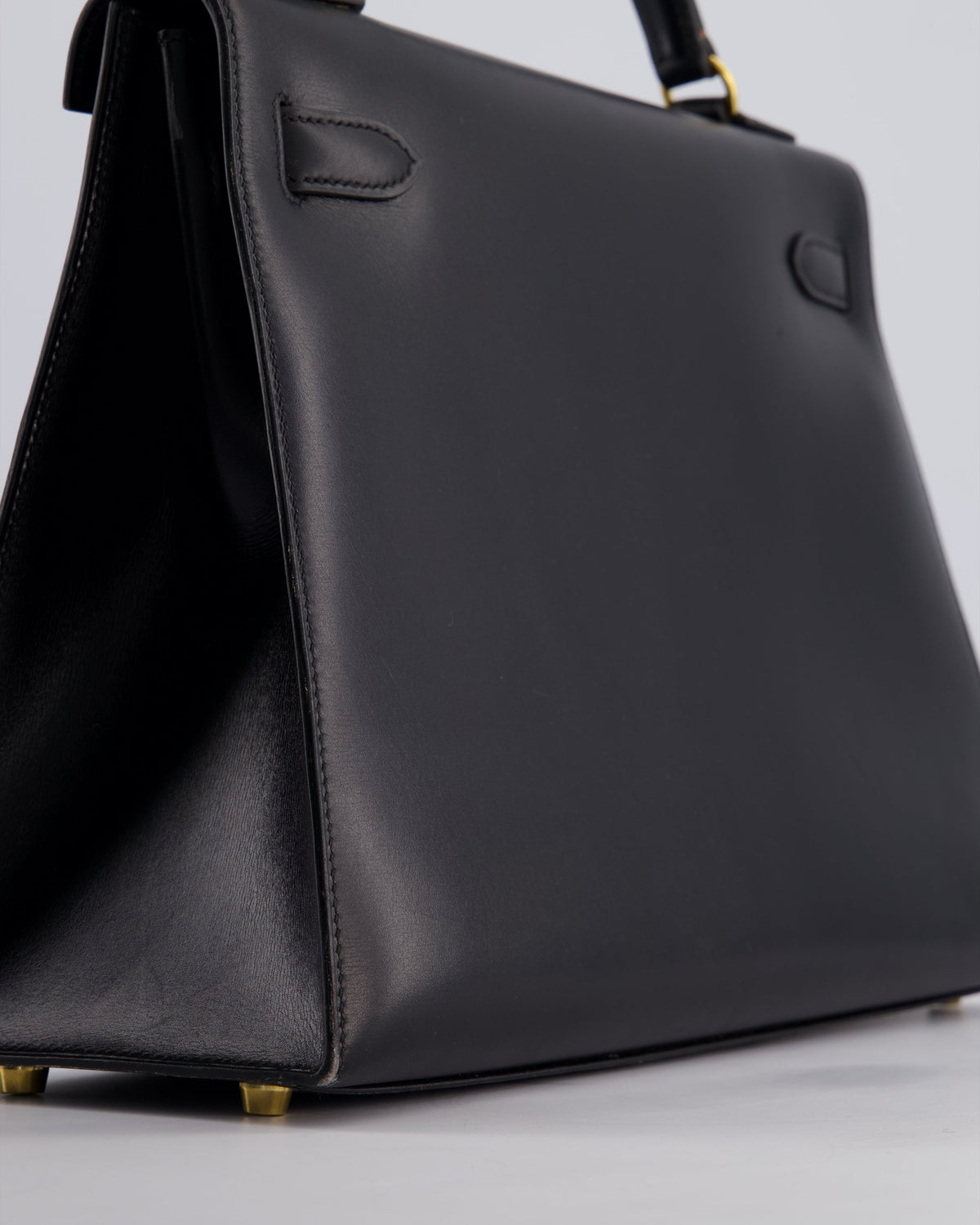 Hermès Vintage Kelly 32cm Sellier Bag in Noir Box Calf Leather with Gold Hardware