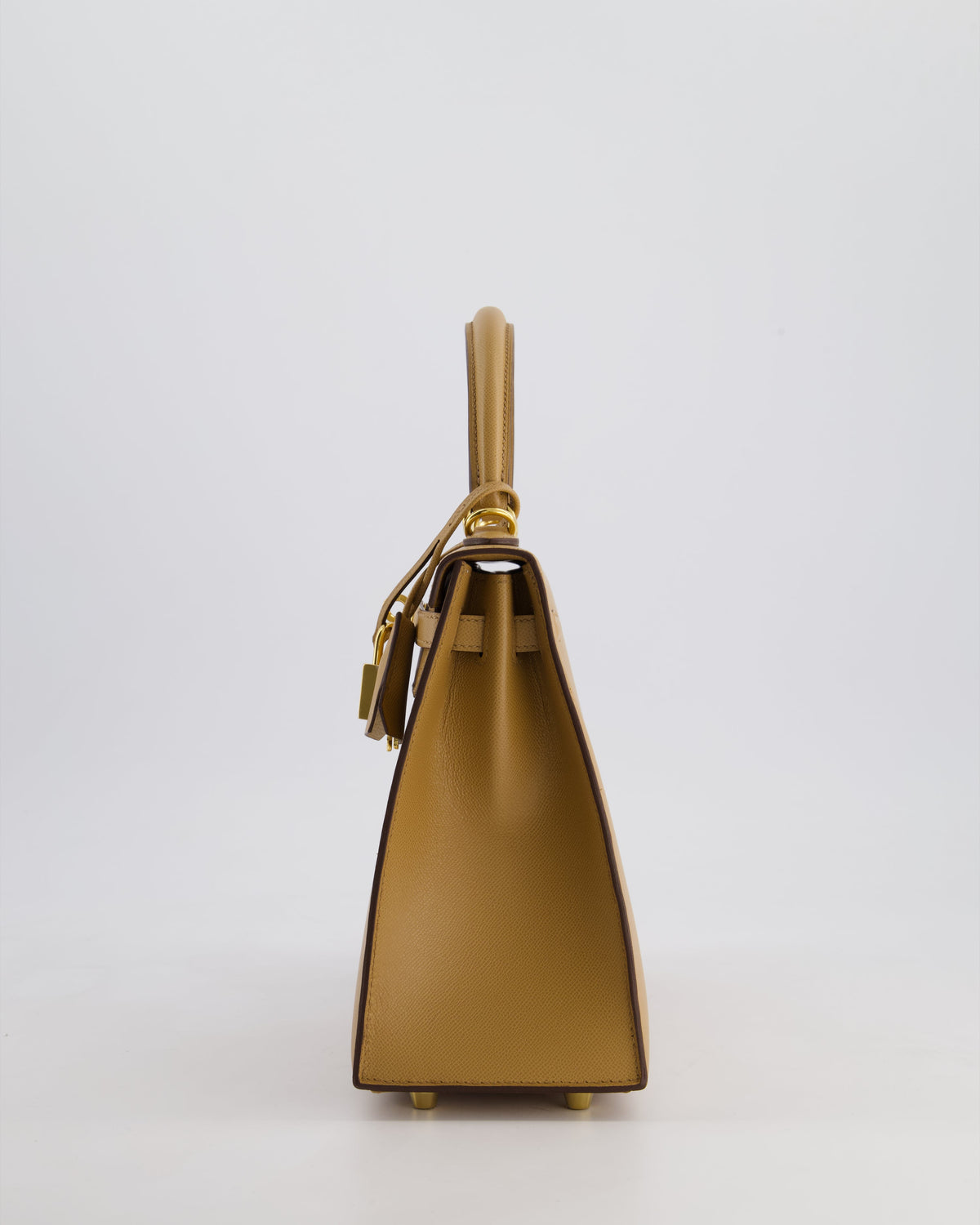 *RARE* Hermès Verso Kelly Sellier 25cm Bag in Biscuit Madame Leather, Blanc Interior with Gold Hardware