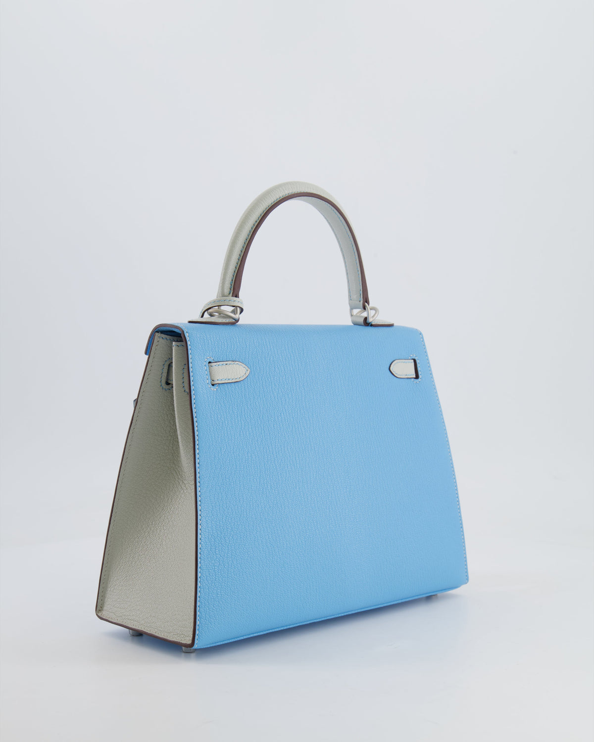 *VERY RARE* Hermès Kelly Sellier HSS 25cm Bag in Bleu Celeste and Gris Perle Chèvre Leather with Contrast Stitching and Brushed Palladium Hardware