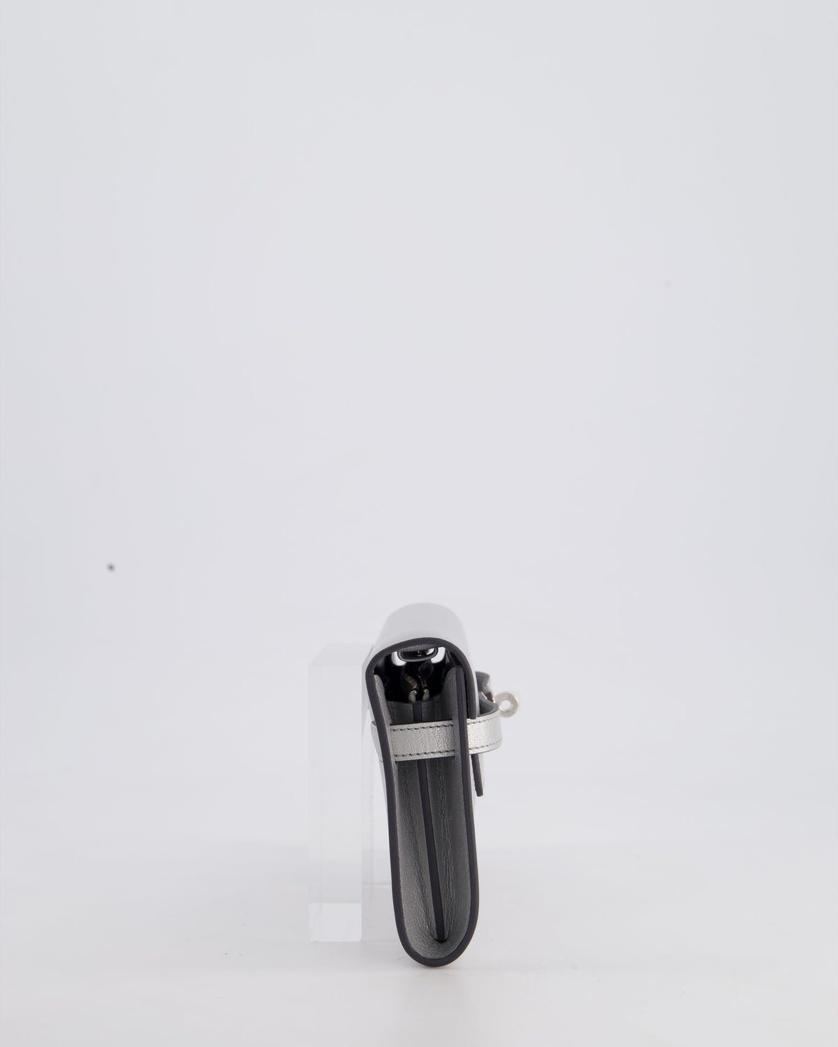 *SUPER RARE* Hermès Kelly To Go Bag in Argent Chevre Chamkila Leather with Palladium Hardware