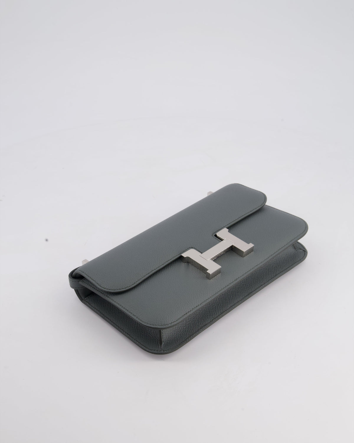 *NEW RELEASE* Hermès Constance 1-Elan Miroir Bag in Vert Amande Epsom Leather with Palladium Hardware