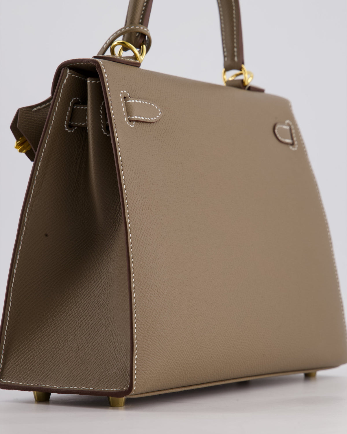 Hermès Kelly 25cm Sellier Bag in Etoupe Epsom Leather and Gold Hardware