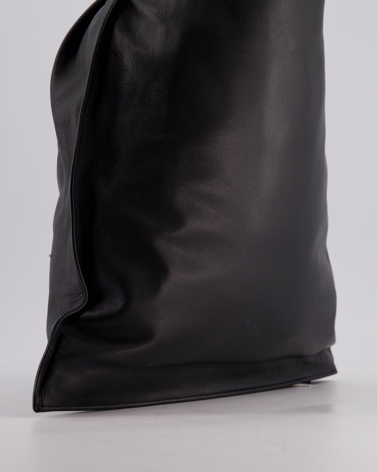 Bottega Veneta Large Black Calfskin Leather Knot Clutch Bag