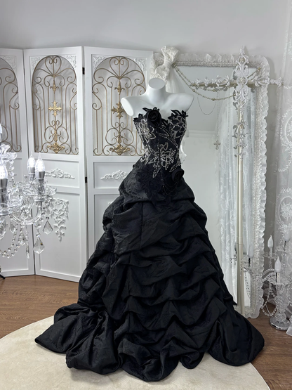 Vintage Black A Line Strapless Shiny Beaded Pleated Satin Prom Dress Sweet 16 Dress SH5982