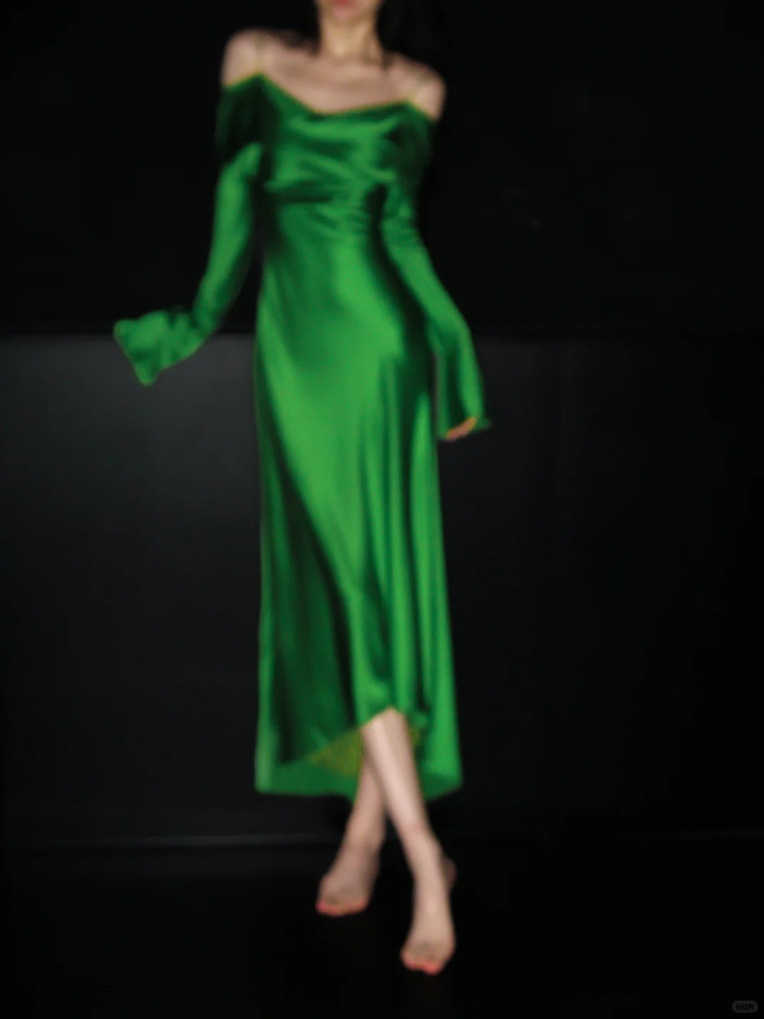 Stunning Green A Line Long Sleeve Satin Prom Dress SH5555