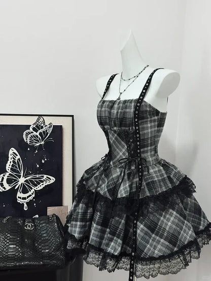 Vintage Black Plaid Design A-line Mini 15th Birthday Party Dress Tiered Homecoming Dress D1522