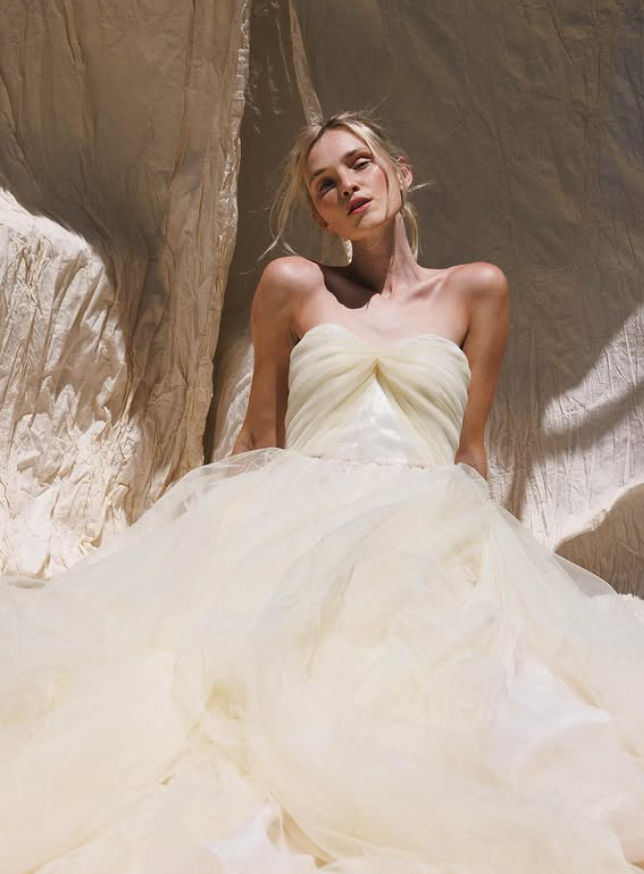Unique Apricot A Line Sweetheart Neck Flowy Tulle Wedding Dress SH6177