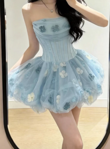 Vintage  Homecoming Dress Strapless Tulle Applique Short Pleated Prom Dress Back to School Outfits Party Dress  D6046