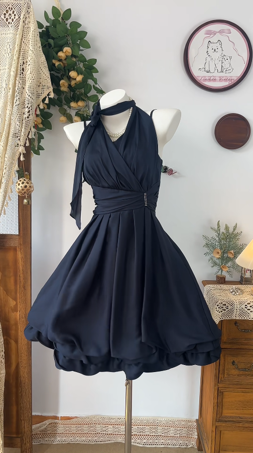 Beauty Homecoming Dress Halter Pleated Back to School Outfits Party Dress  D6495