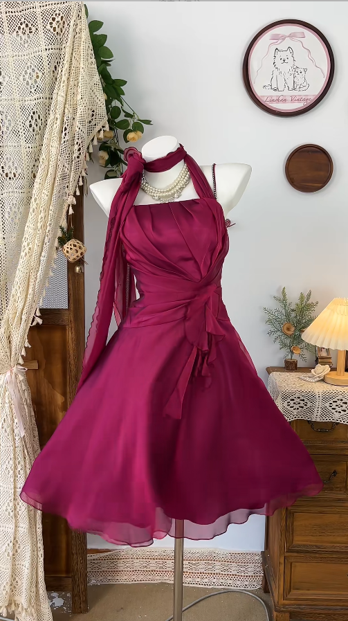 Beauty Homecoming Dress Halter Pleated Back to School Outfits Party Dress  D6535