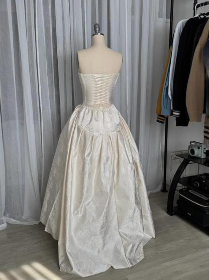 Vintage Ivory Ball Gown Sweetheart Neck Print Floral Satin Prom Dress SH5446
