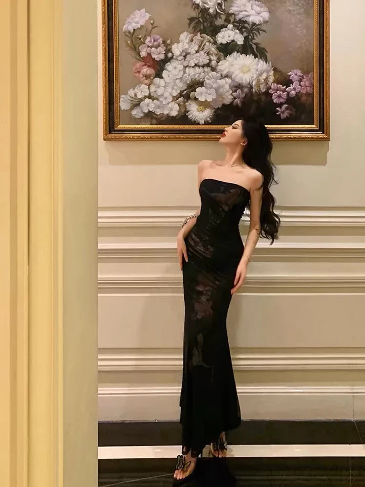 Vintage Black Strapless Floral Applique Design Elegant Sheath Evening Dress Prom Dress  D1578