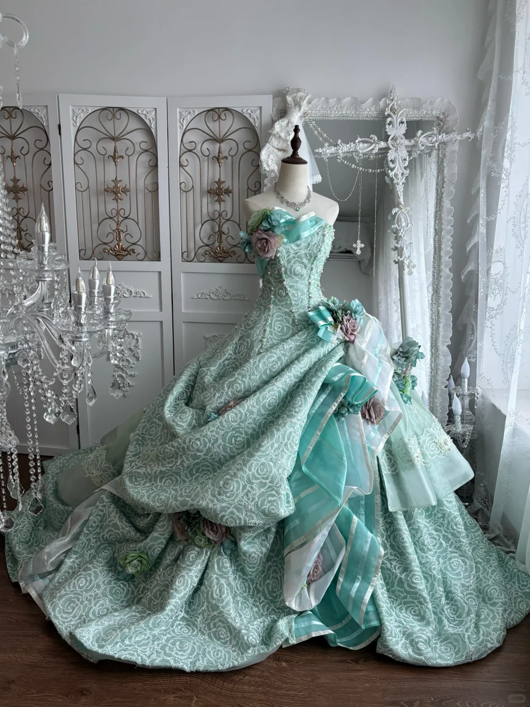 Vintage Blue Rose Print Ball Gown Exquisite Beaded Tulle Prom Dress Sweet 16 Dress SH5988