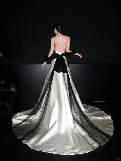 Stunning Black Tulle Bow A Line Halter Pearl White Satin Long Wedding Dress SH5976