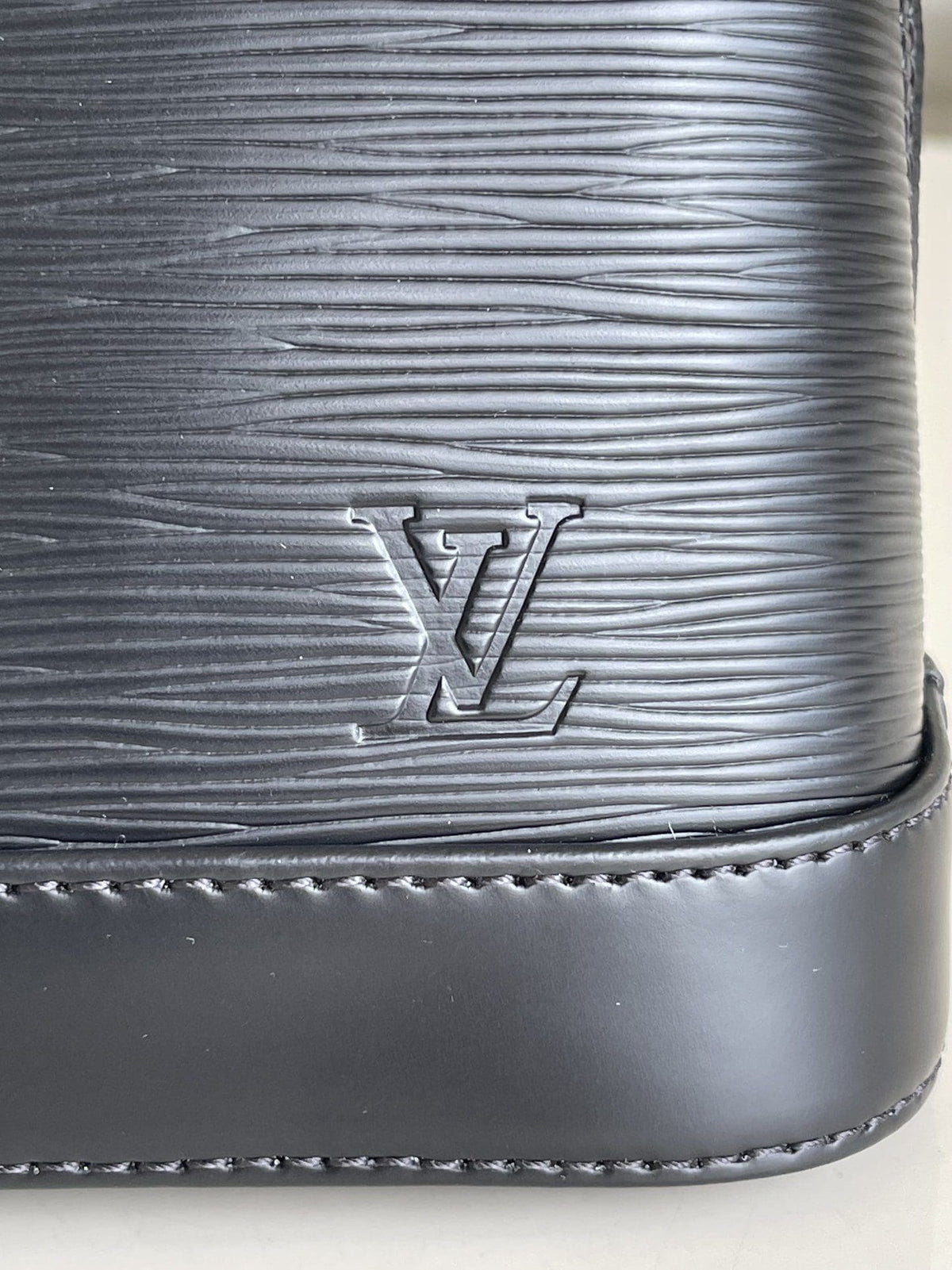 Louis Vuitton Alma PM M40302
