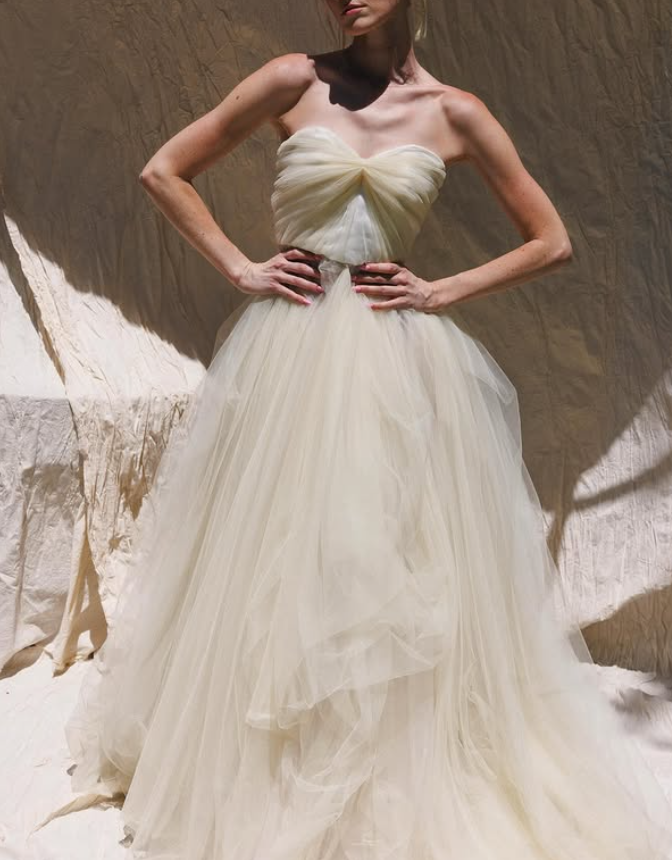 Unique Apricot A Line Sweetheart Neck Flowy Tulle Wedding Dress SH6177