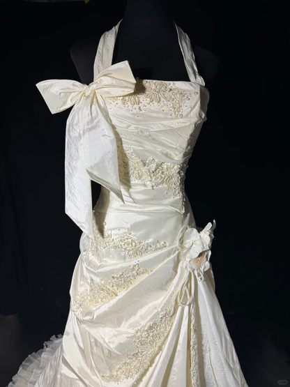 Vintage Ivory A Line Halter Appliques Bow Satin Prom Dress Evening Dress SH5606