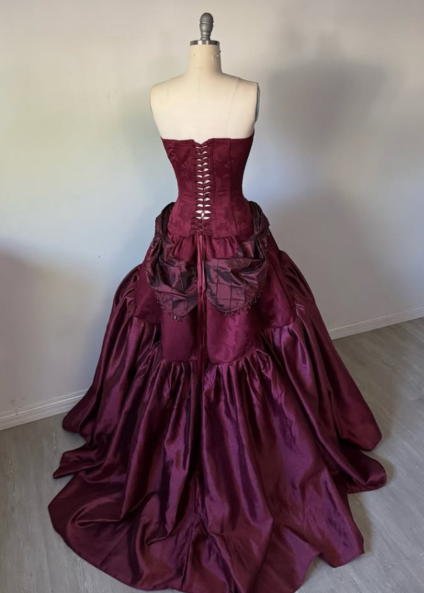 Vintage A Line Strapless Exquisite Beaded Burgundy Satin Prom Dress Wedding Guest Dress SH5400