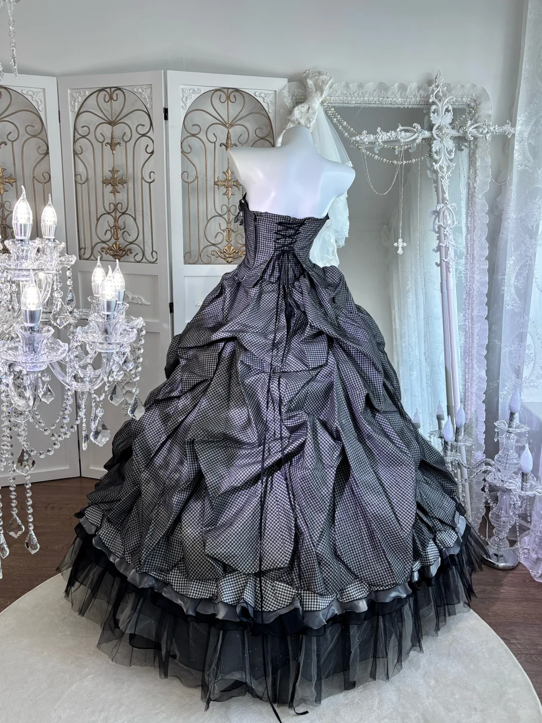Vintage Black-white Lattice Ball Gown Strapless Satin Prom Dress Sweet 16 Dress SH5990