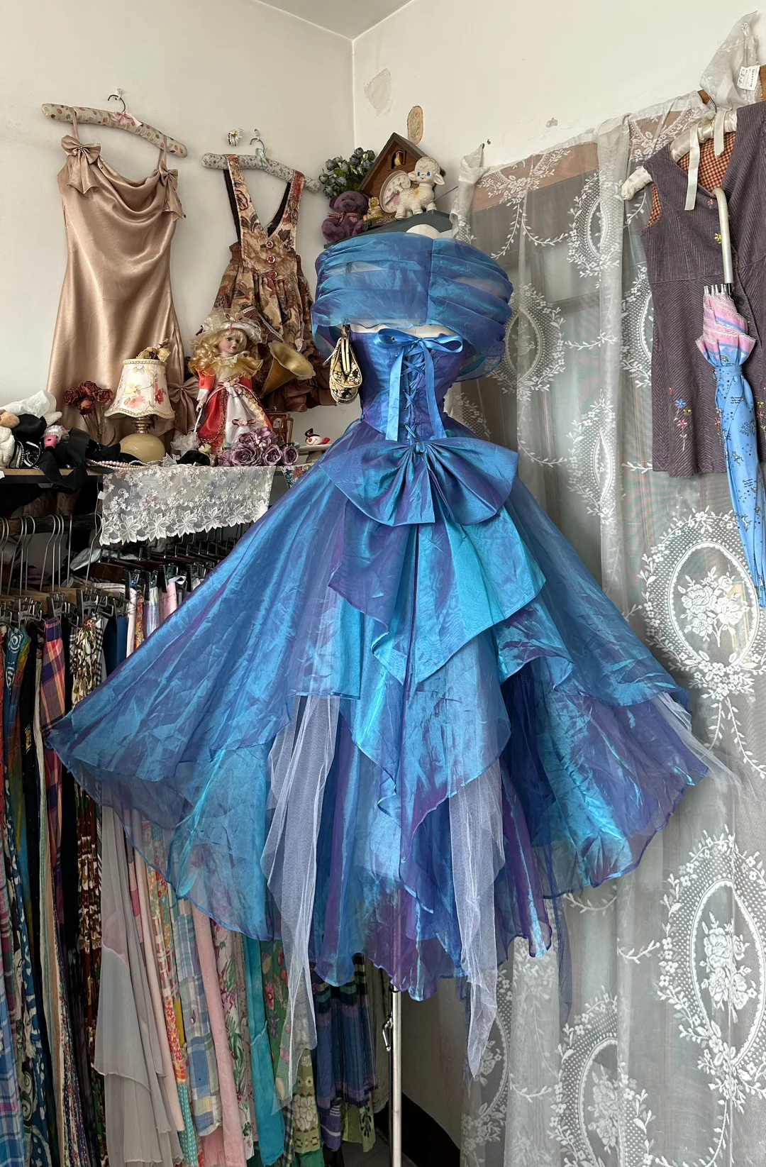 Vintage Dreamy A Line Strapless Organza Long Prom Dress SH5246