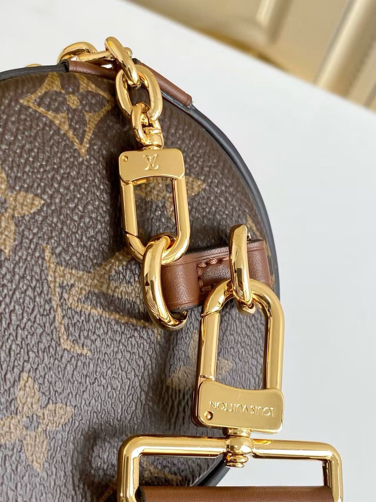 Louis Vuitton M57835 Papillon Trunk