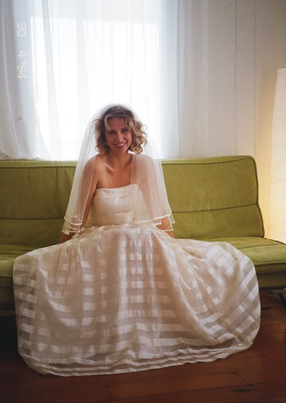 Vintage A Line Strapless White Stripe Satin Long Wedding Dress SH5877
