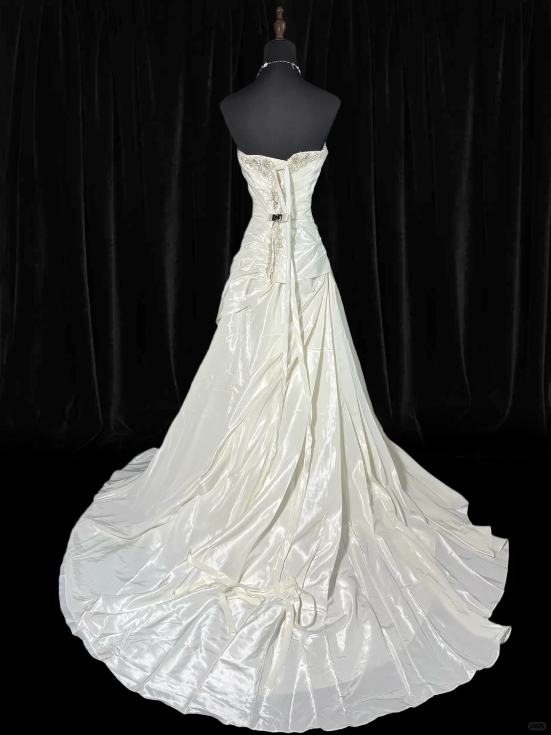Vintage A Line Sweetheart Neck Beaded Pleated Satin Prom Dress Evening Dress SH5607