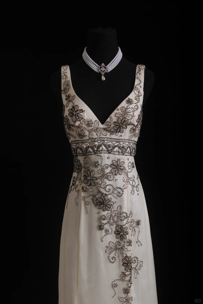 Vintage A Line V Neck Exquisite Beaded Chiffon Prom Dress Wedding Guest Dress SH5336