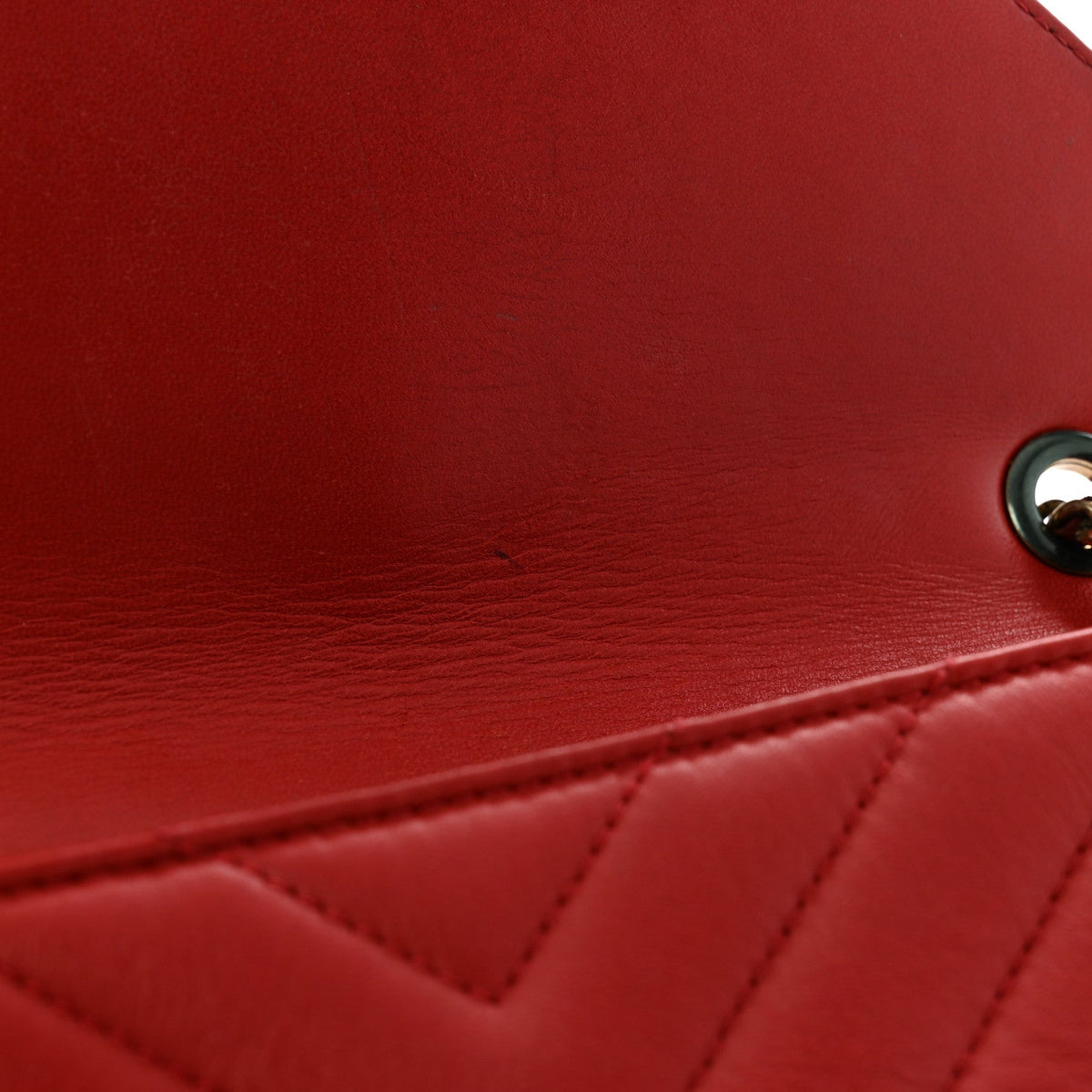 Lambskin Chevron Quilted Small Pyramid CC Flap Red