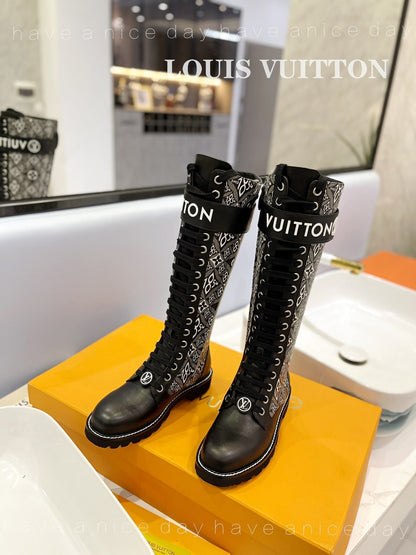 Premium LUV BOOTS 030