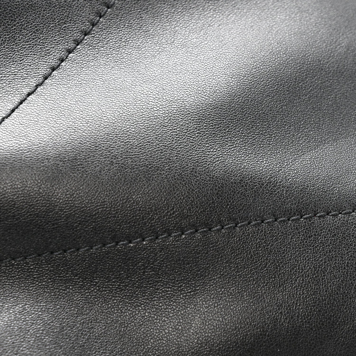 Lambskin Matelasse Monogram Large Jamie 4.3 Pochon Black