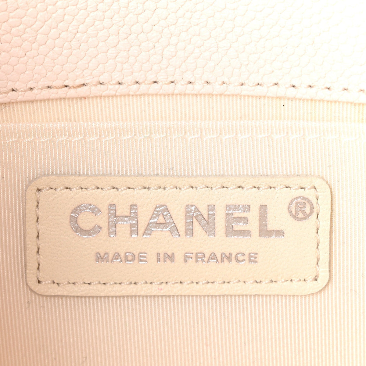 Caviar Quilted Medium Boy Flap Ivory