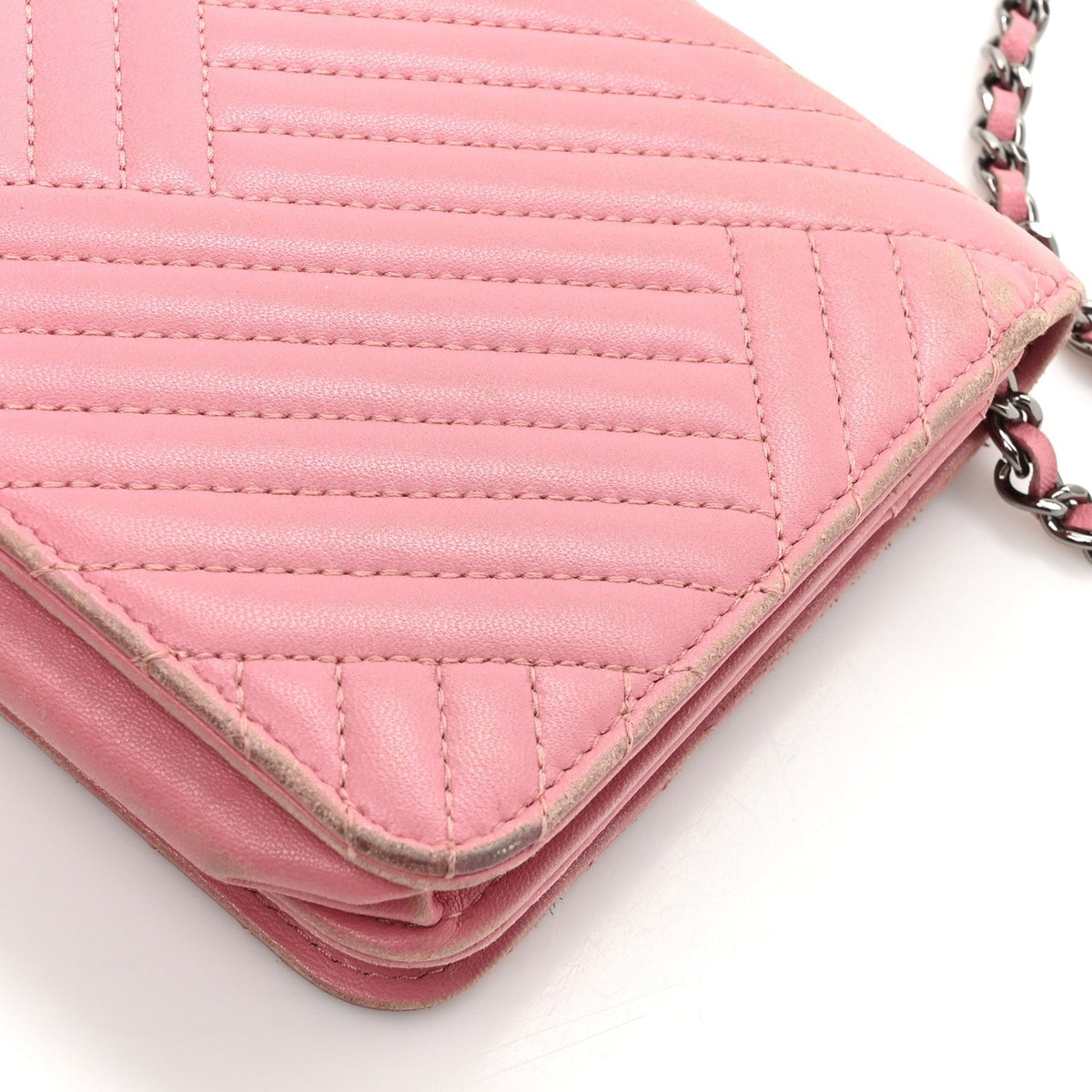 Lambskin Quilted CC Crossing Wallet On Chain WOC Pink