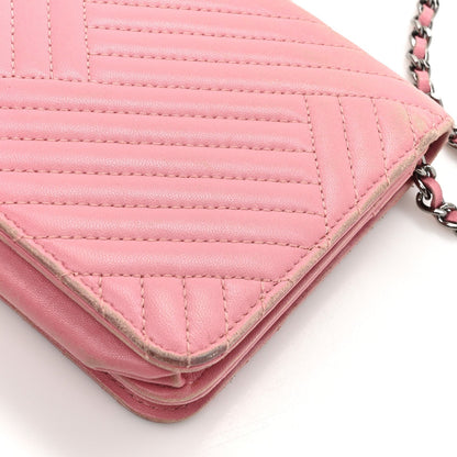 Lambskin Quilted CC Crossing Wallet On Chain WOC Pink