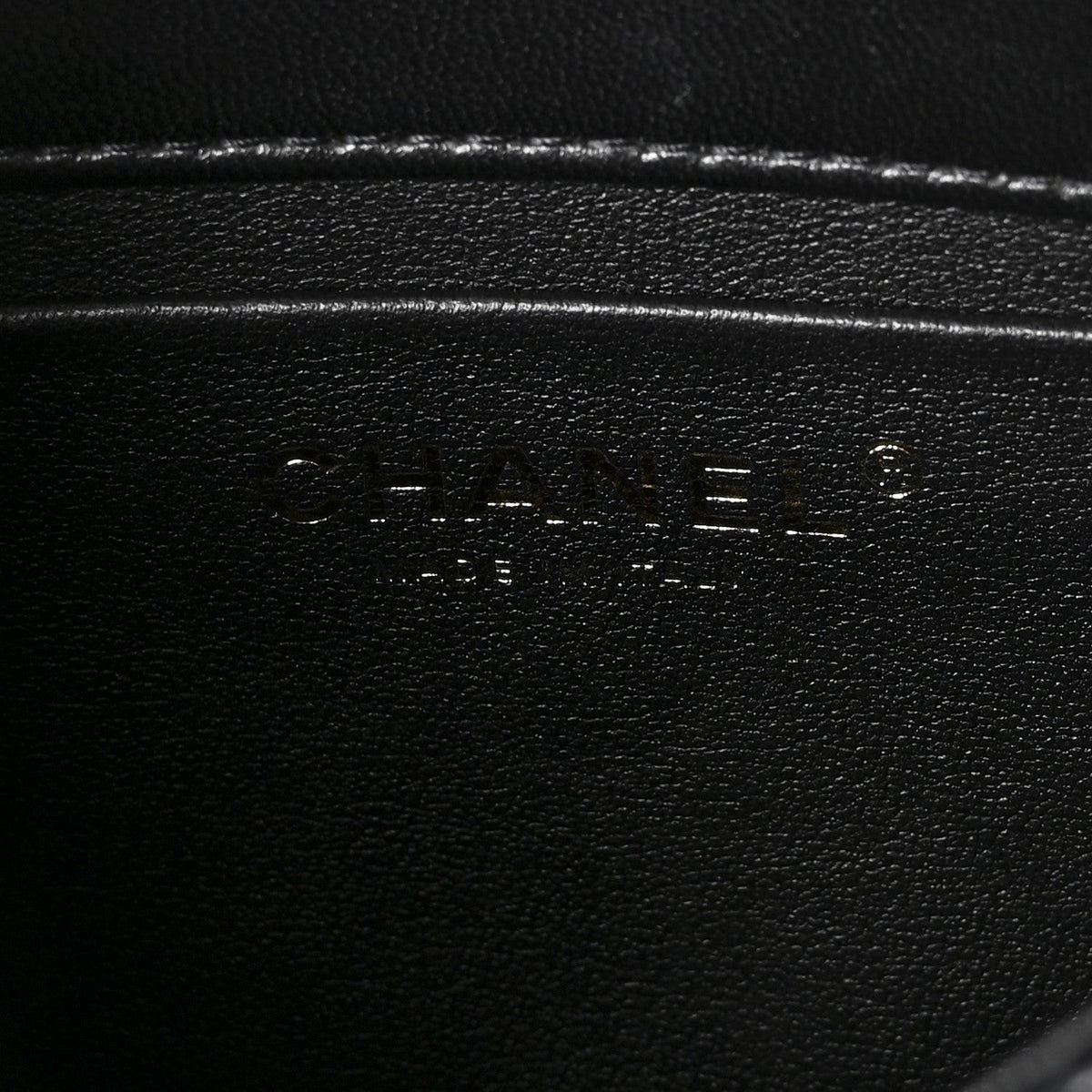 Lambskin Quilted CC Pocket Clutch With Chain Black
