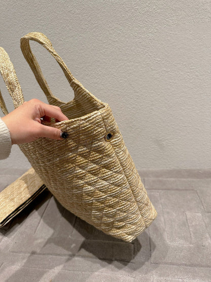 Women Saint Laurent Icare Maxi Shopping Bag In Quilted