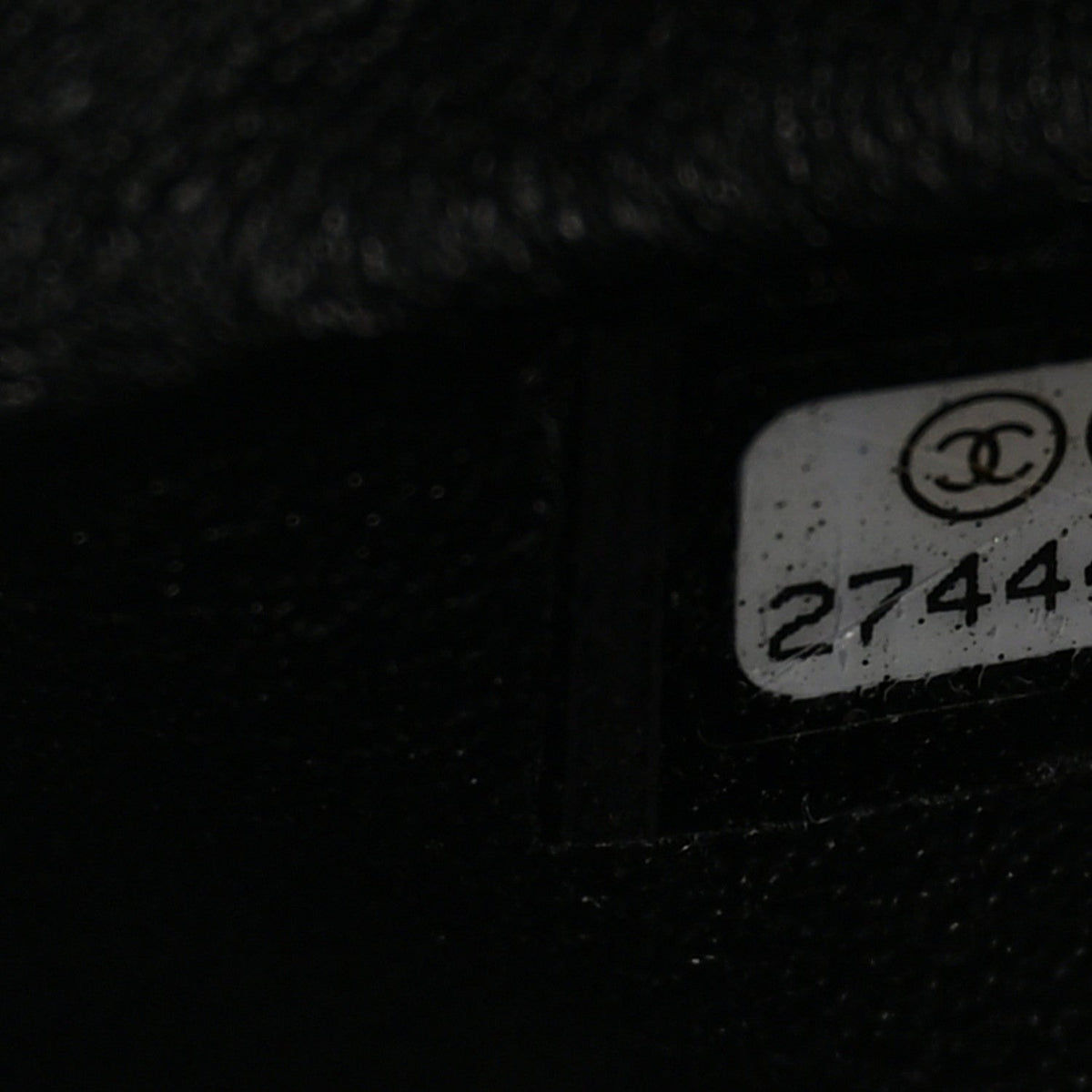 Crumpled Calfskin Chevron Quilted 2.55 Reissue 226 Black
