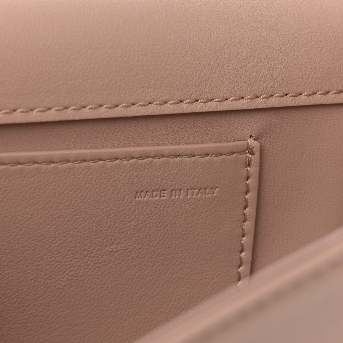 Calfskin Enamel Vlogo Loco Shoulder Bag Rose Cannelle