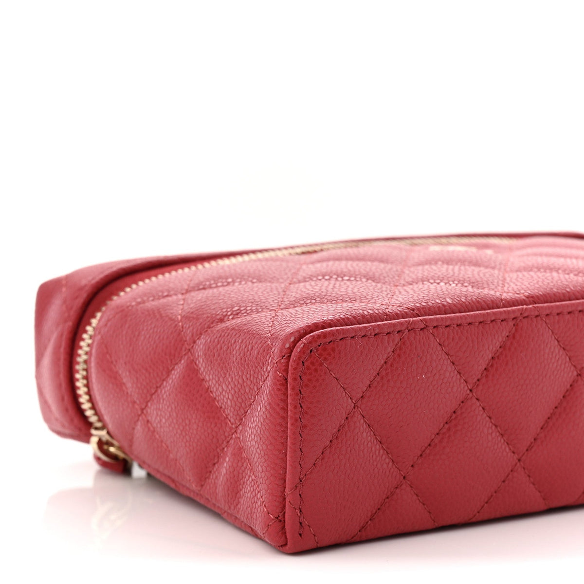 Caviar Quilted Top Handle Slim Vanity With Chain Red