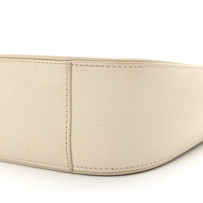 Smooth Calfskin Le 5 A 7 Hobo Crema Soft
