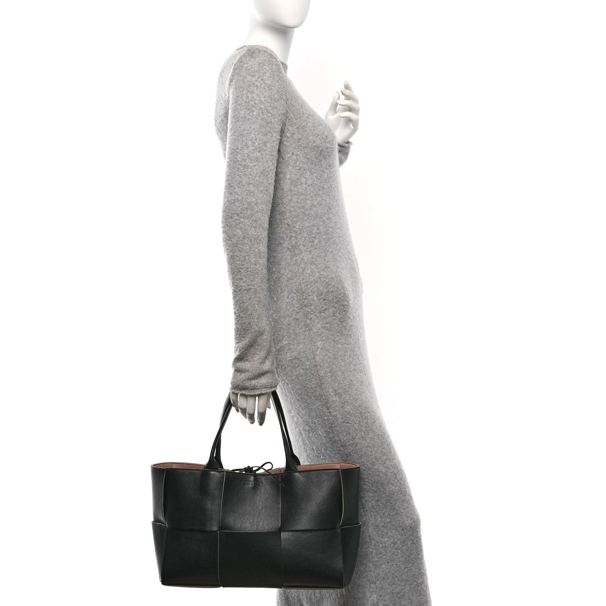 Nappa Maxi Intrecciato Medium Arco Tote Black Tan