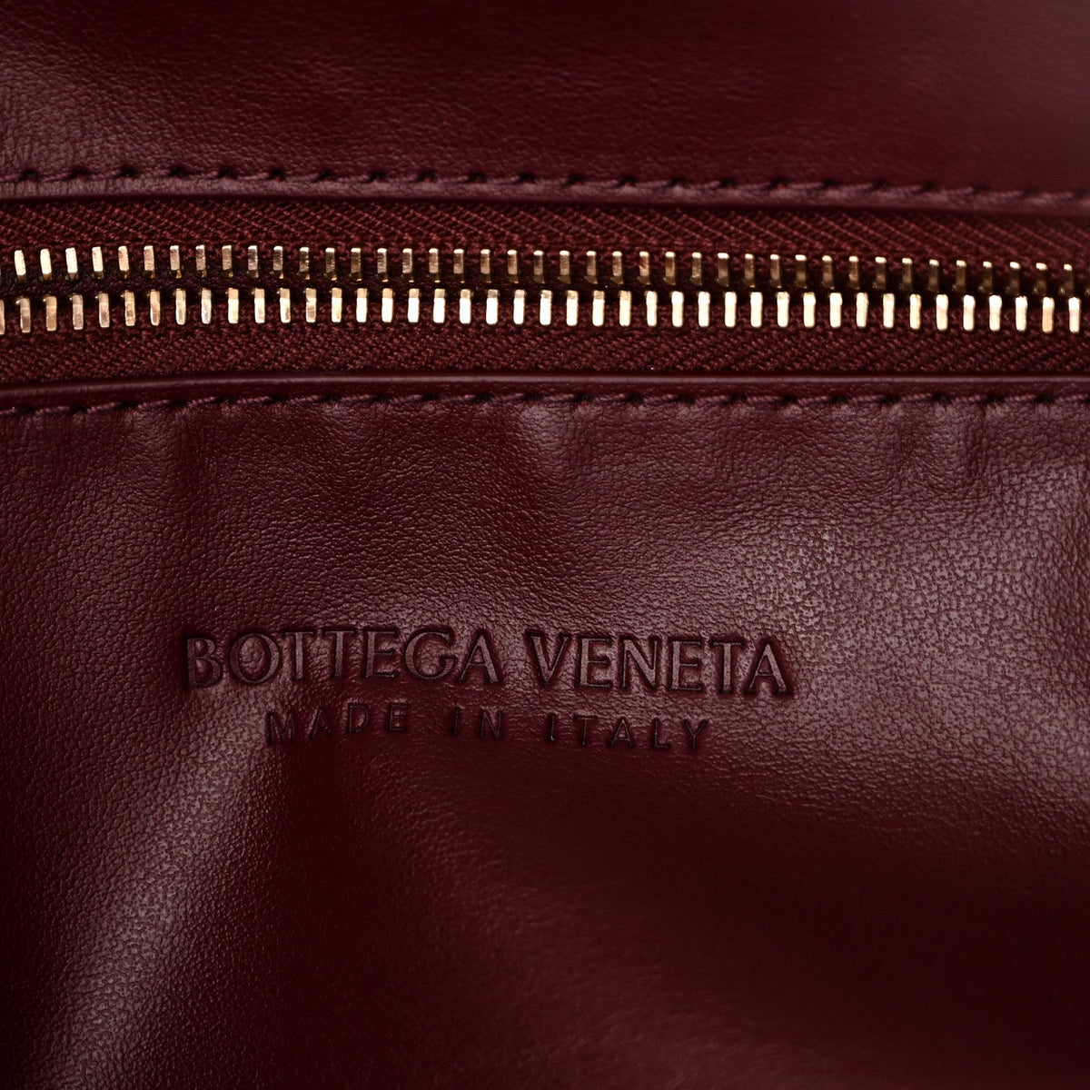 Calfskin Intrecciato Large Hop Barolo