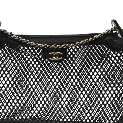 Mesh Shiny Lambskin Clutch With Chain Black