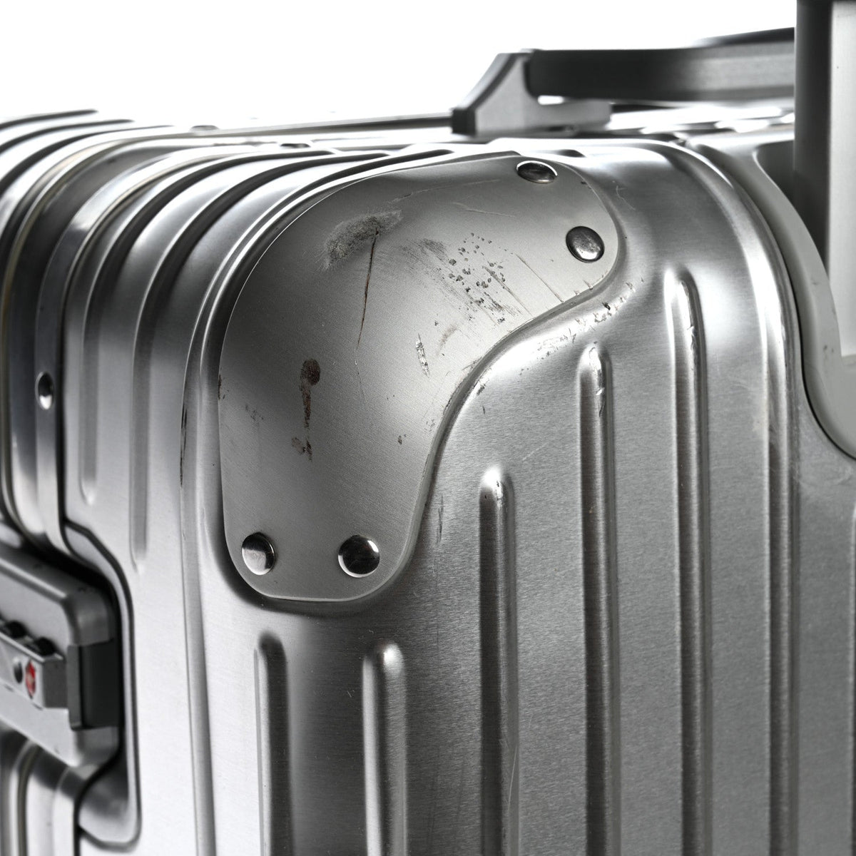 Aluminum Original Check-In M Silver
