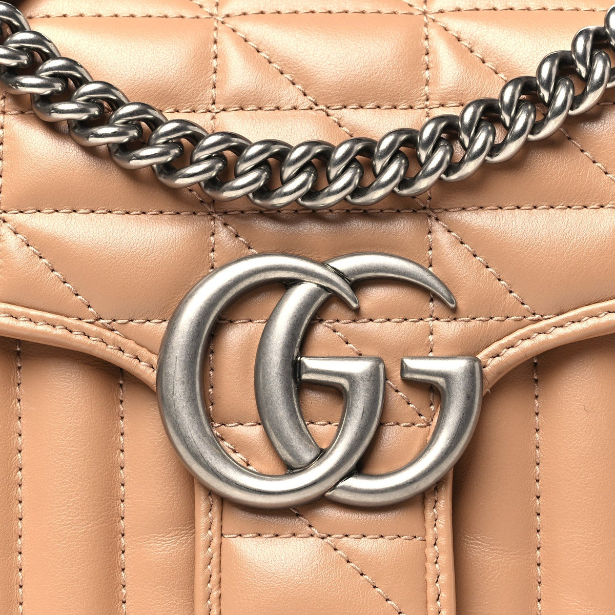Calfskin Matelasse Aria Small GG Marmont Shoulder Bag Camelia